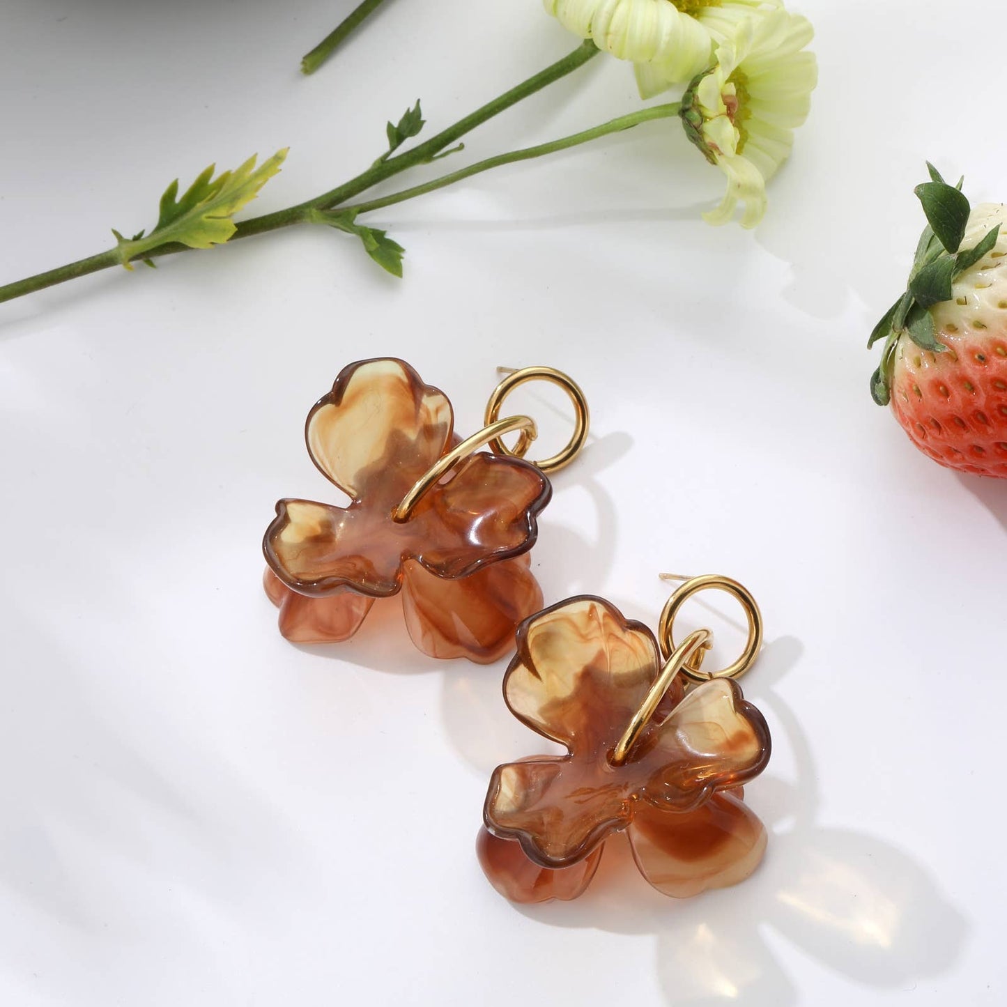 Lovelika - Brincos pendentes com pétalas - Astrid