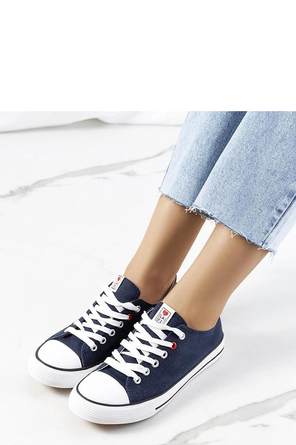 Sneakers model 208039 Solea