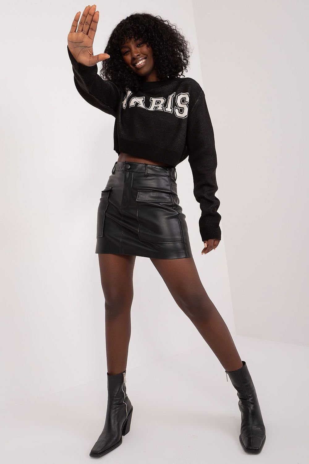 Short jumper model 208363 Badu