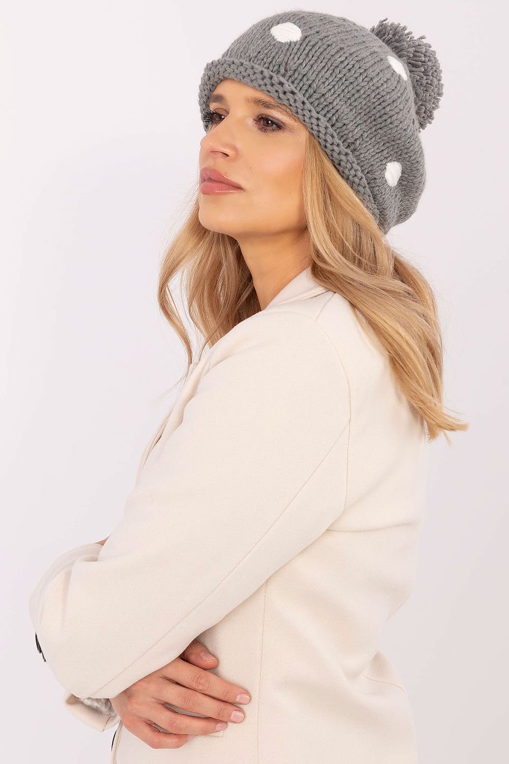 Cap model 208410 AT