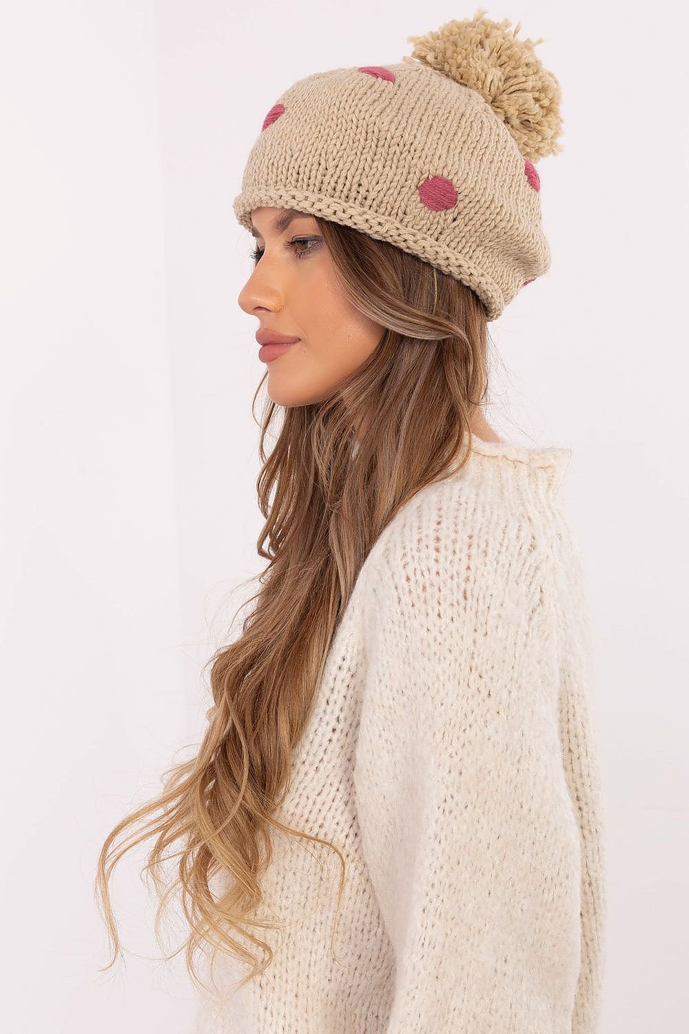 Cap model 208411 AT