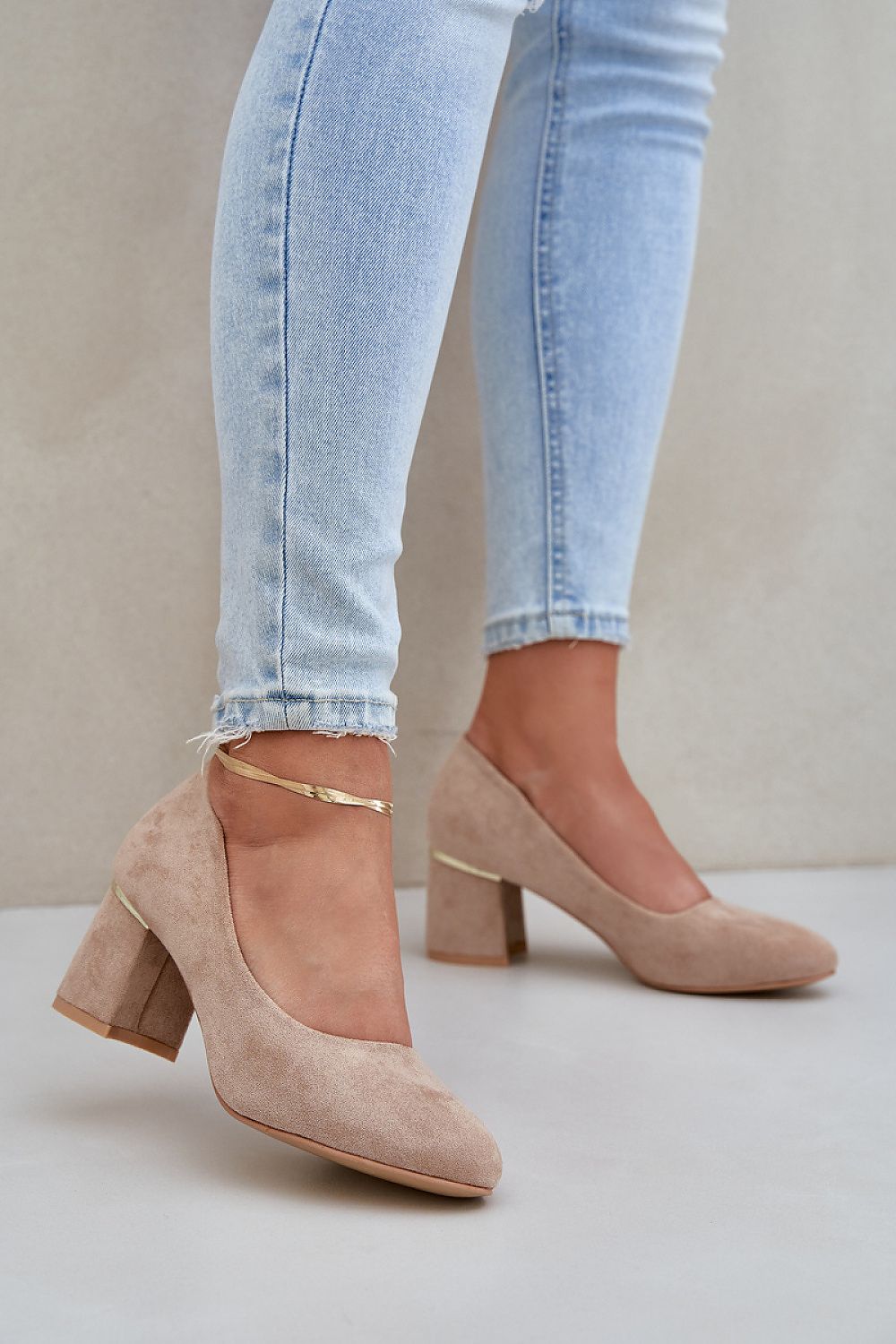 Block heel pumps model 208431 Step in style