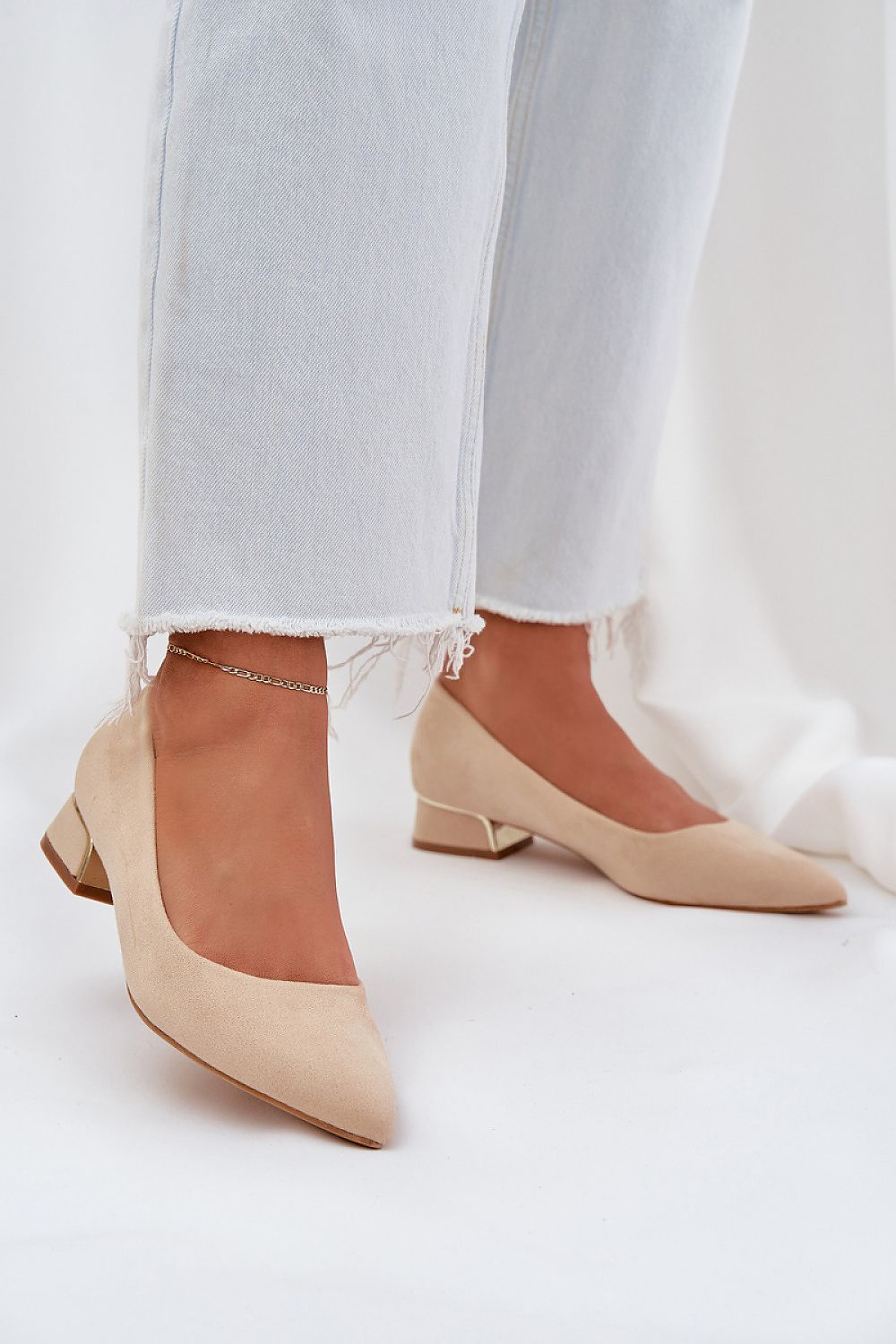Heel pumps model 208446 Step in style
