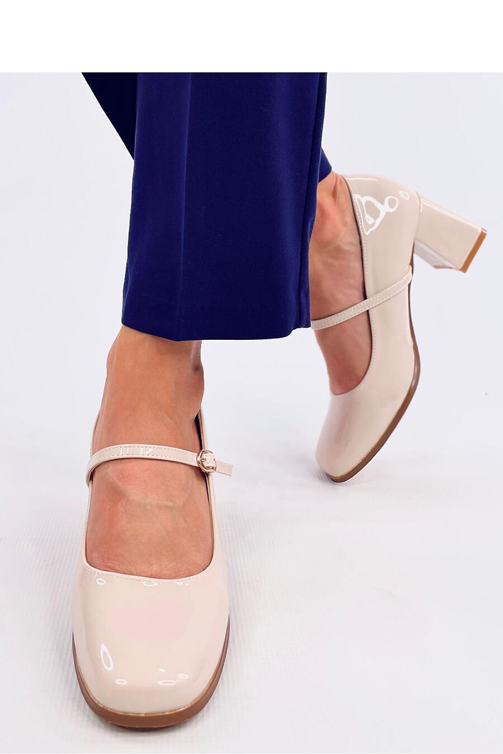  Block heel pumps model 200690 Inello 